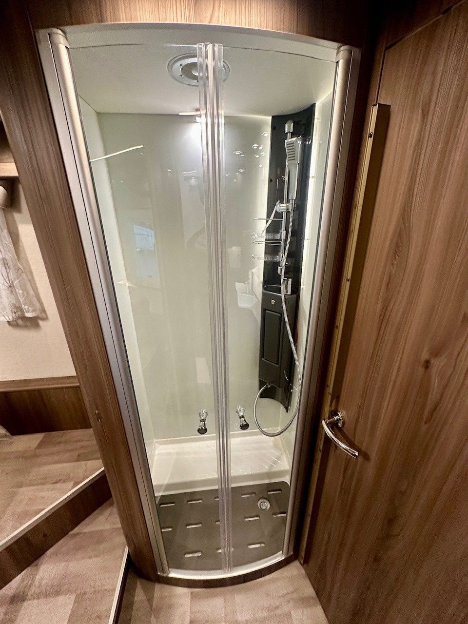 349c7399-6e03-4ded-a1c9-7e3c9c1384d0