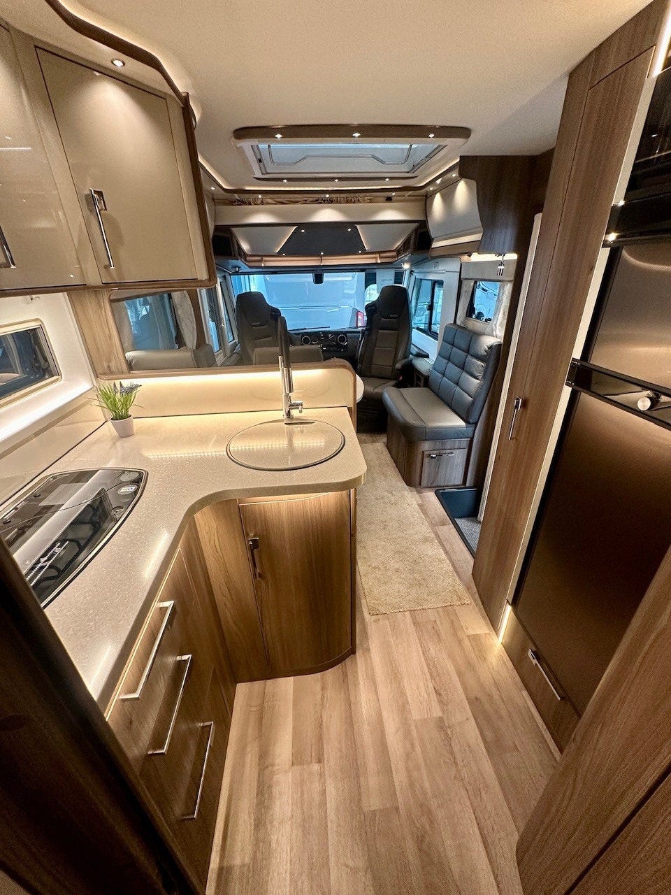 84803828-3aa3-4dae-80bf-02c9d73fecd6