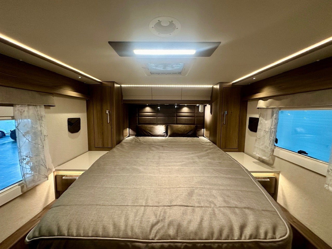 8e4888f0-03f5-48db-83f9-1fcffe4821c6