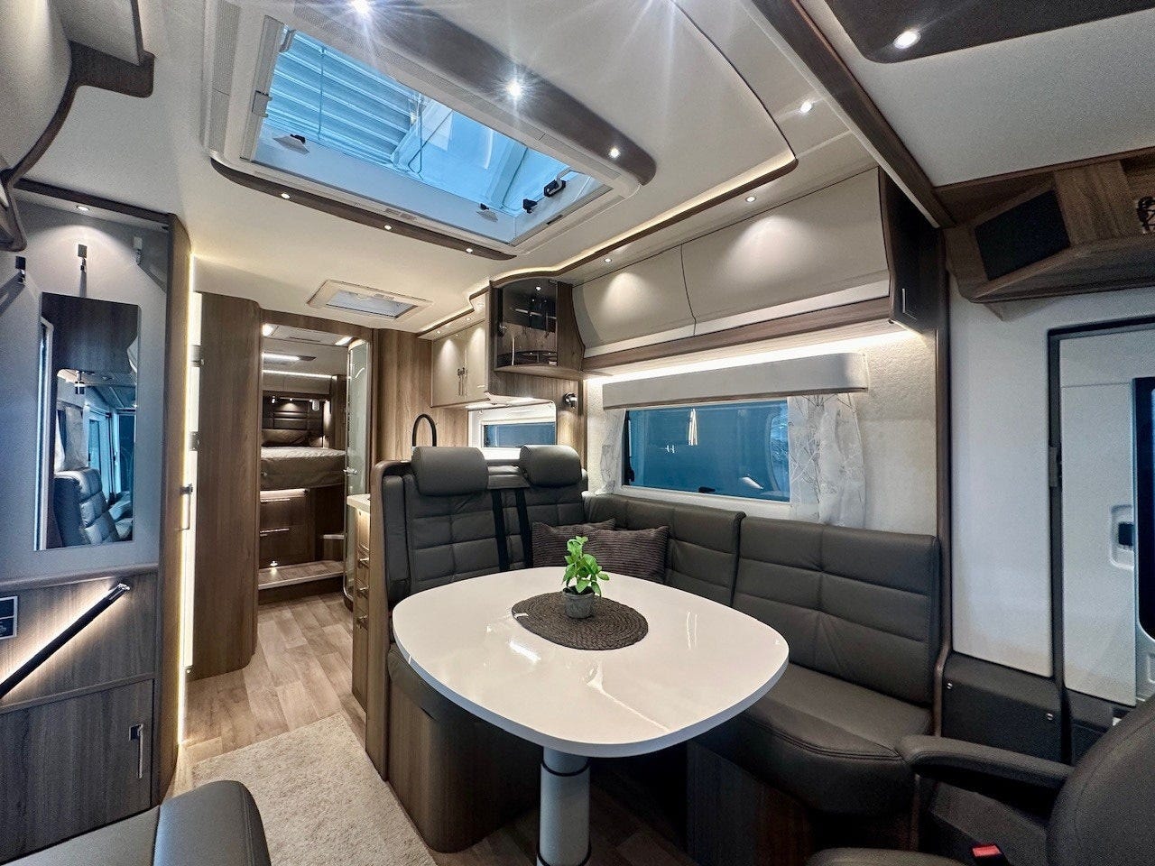 90494557-d507-4a6c-907a-0d465af44992