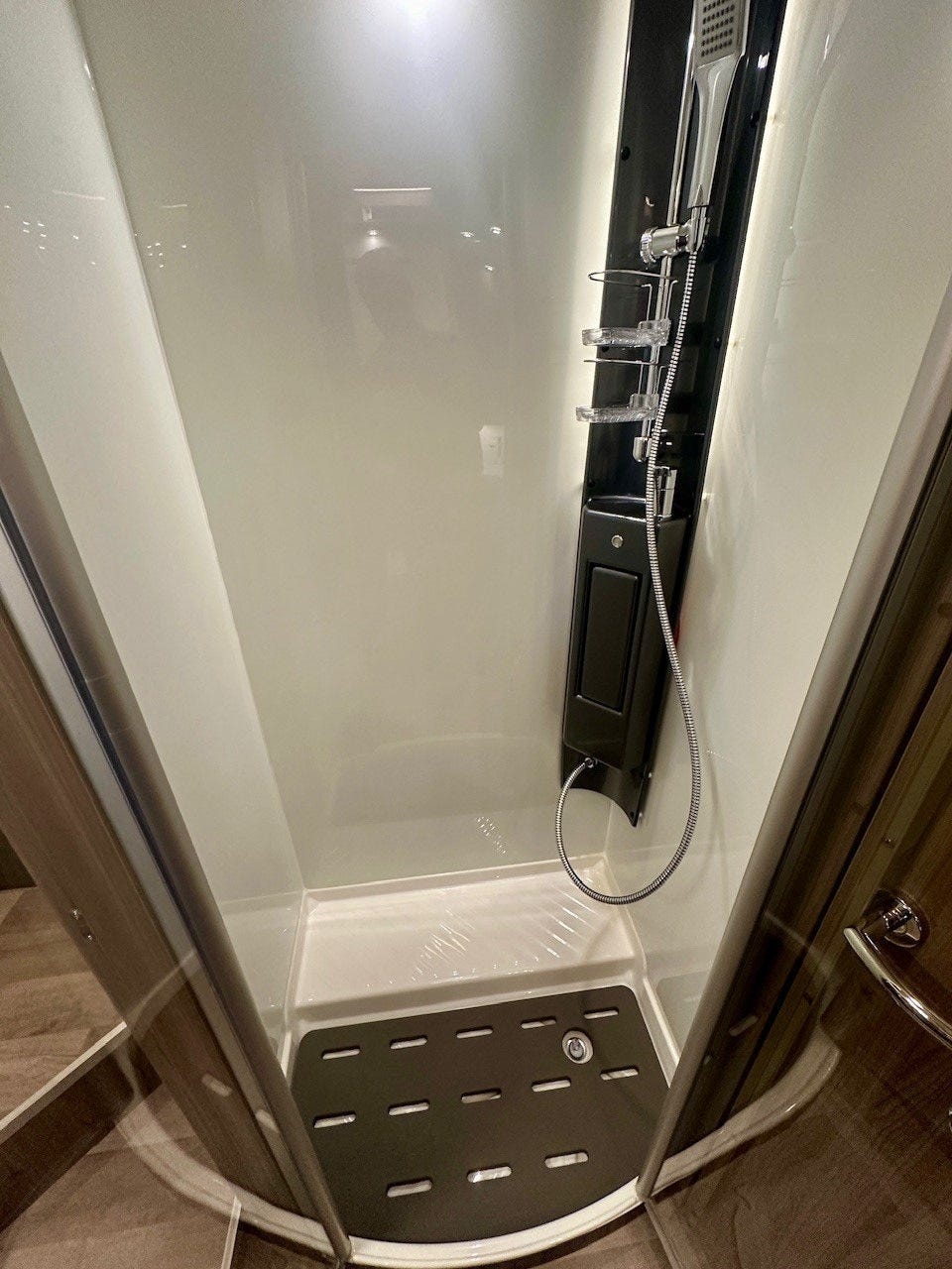 aa6dc771-aa3a-410b-9282-9b4af791df8b