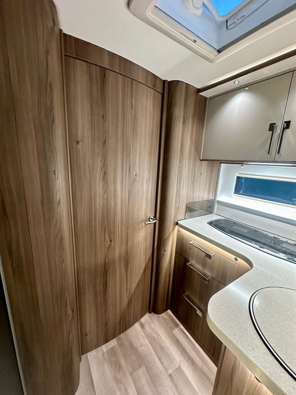 f7d693e8-589e-4024-b5fa-31ee2045f44c