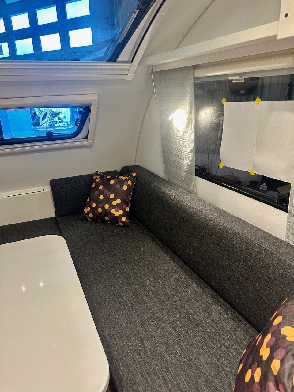 d8e729d1-4f46-4307-a5f0-82de10e86f20