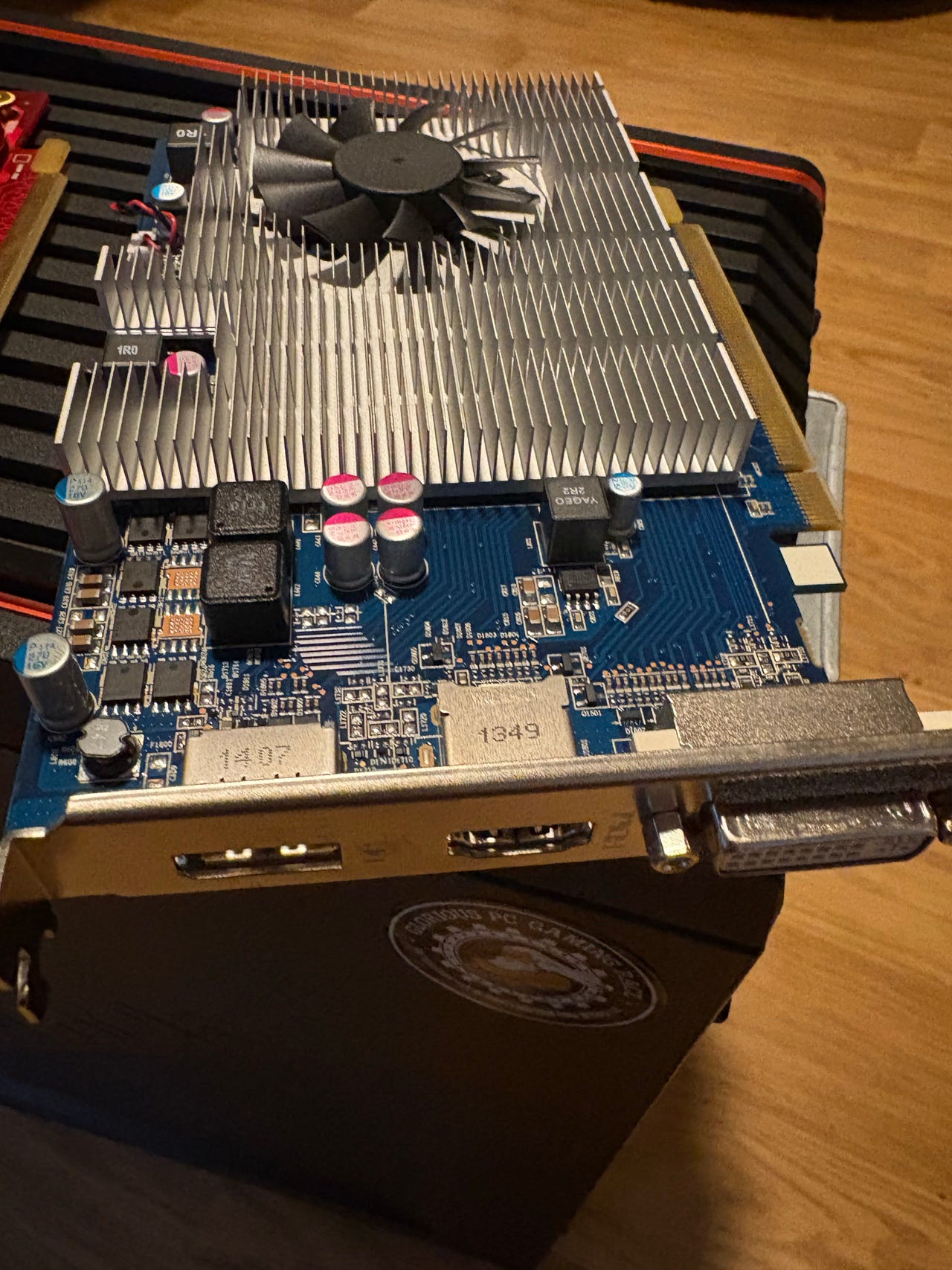 Retro skjermkort FINN-torget