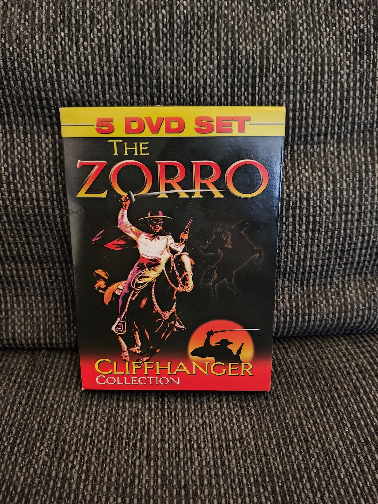 The Zorro Cliffhanger Collection 36 episoder 1937-1944 (5-disc) Sonefri ...