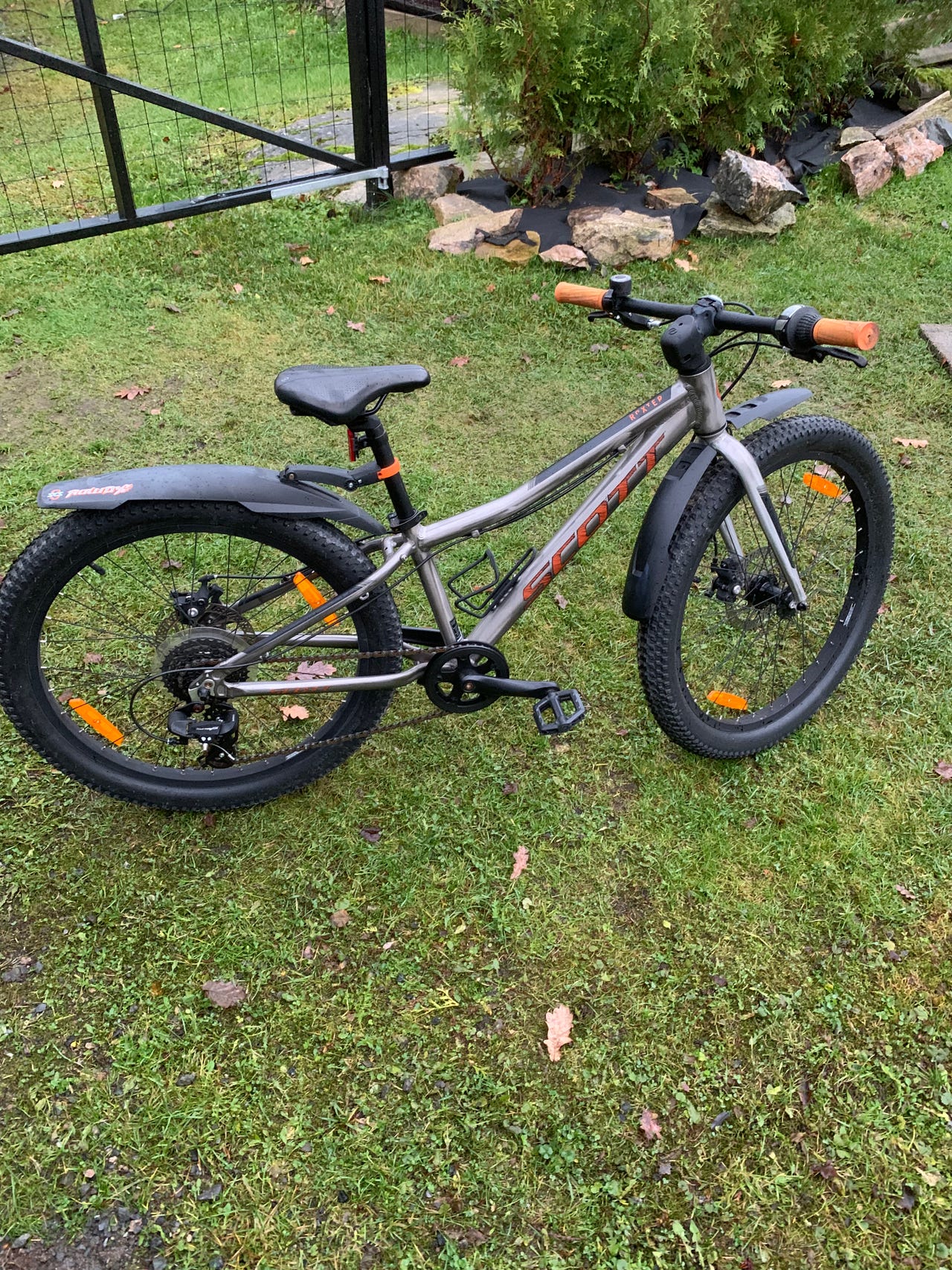 Scott Roxter 24 grå FINN-torget