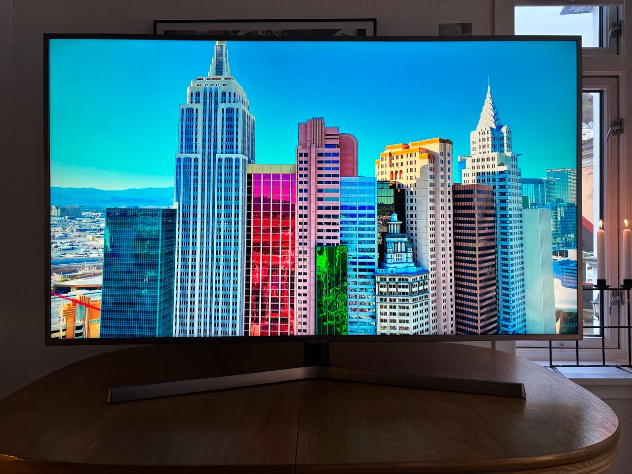 Samsung 55" UHD Smart TV UE55 55tommer med liten lysflekk | FINN-torget