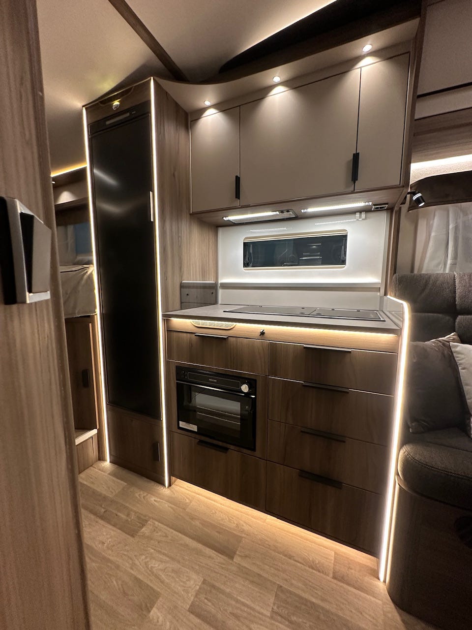 6aa59239-2f9d-44e6-a8f8-e092b76013e6