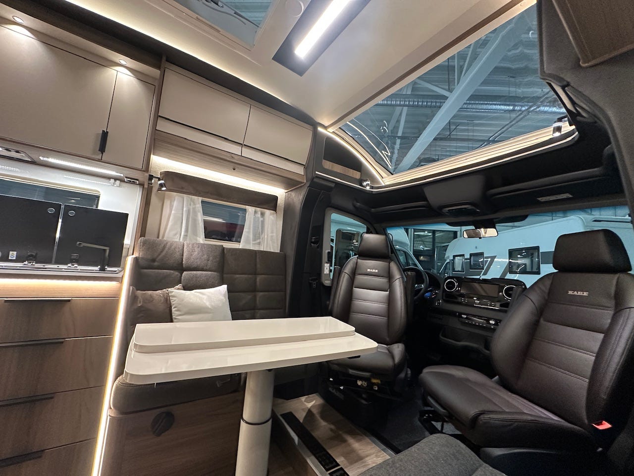 702a6f2c-26a8-4d64-9bb7-502baa9cbd96