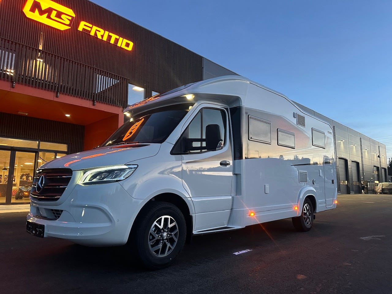 ac4aebe7-c82b-4f0d-83ff-f3671a880c71