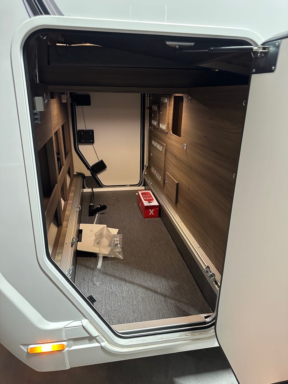 f0ad08e6-1250-4e51-9d81-21e4babedb07