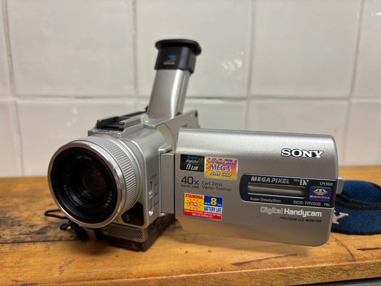 Sony DCR-TRV20 Digital Handycam-videokamera(2002) med minnekort ...