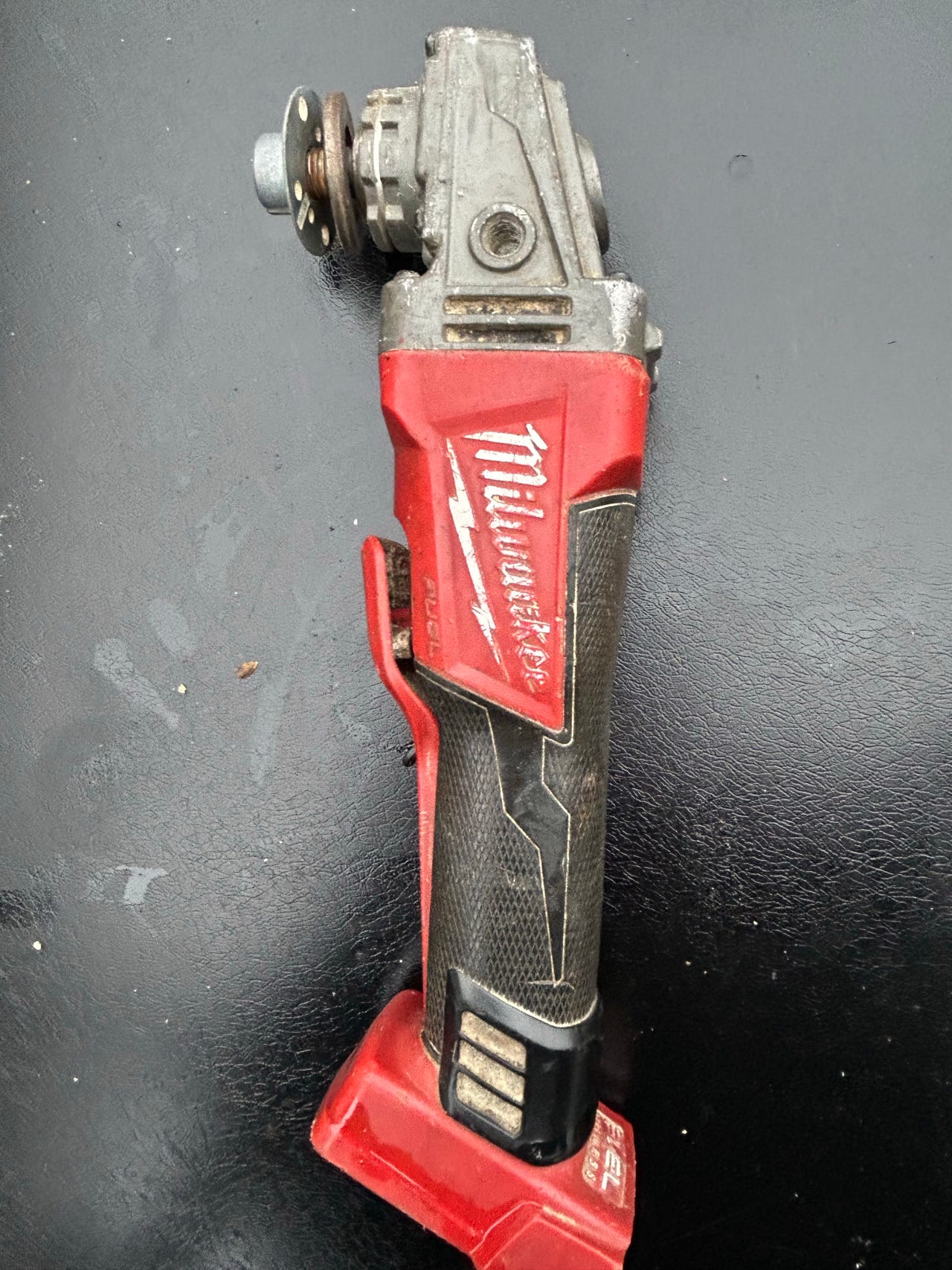 Milwaukee M12 Børsteløs Vinkelsliper 12V Rød/Svart | FINN-torget