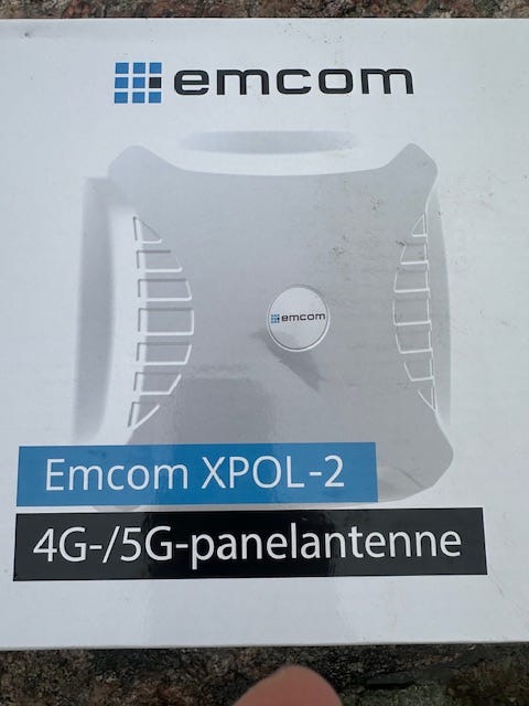 Emcom XPOL-2 4g/5G panelantenne | FINN-torget
