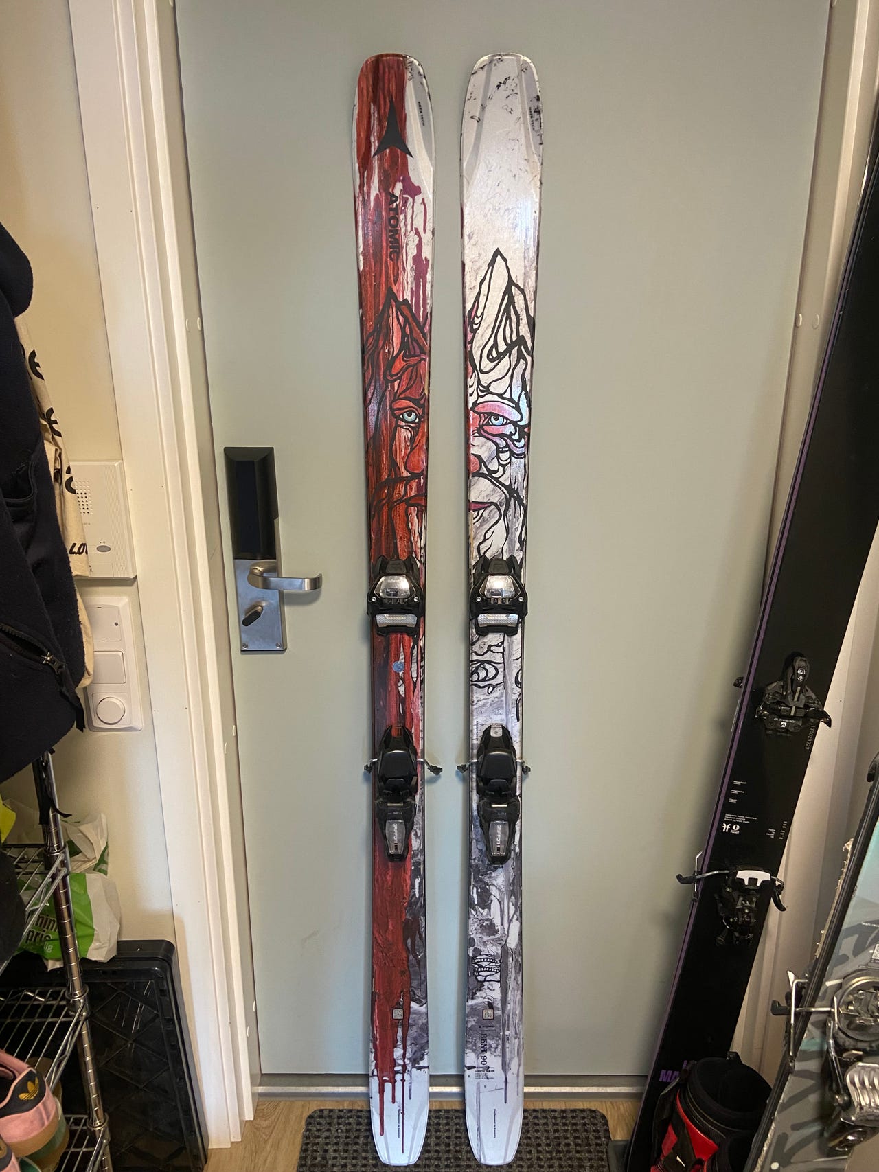 Atomic Bent 90 med Marker Griffon | FINN-torget