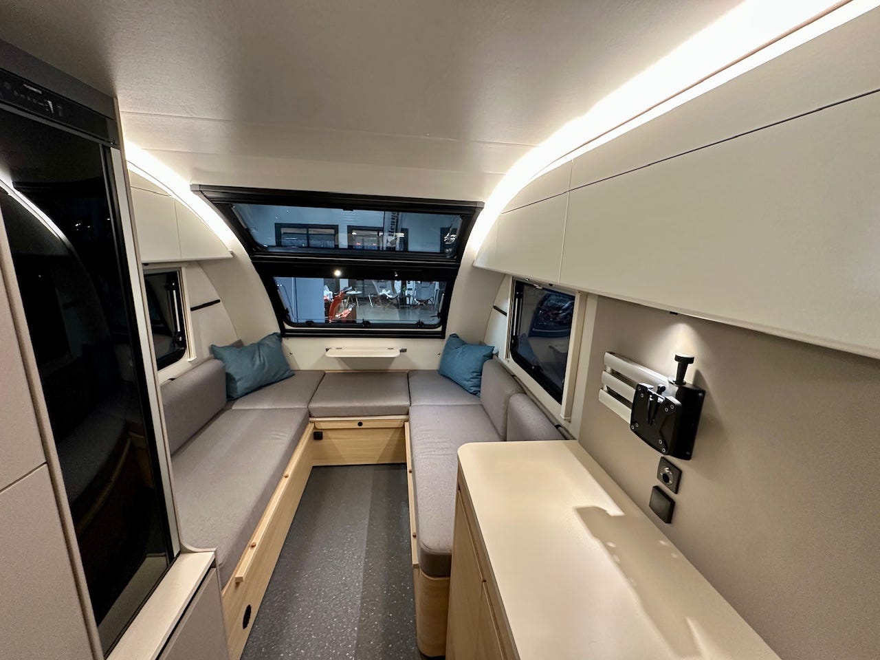 23aded43-eec7-4253-9906-73dbfca6bff9