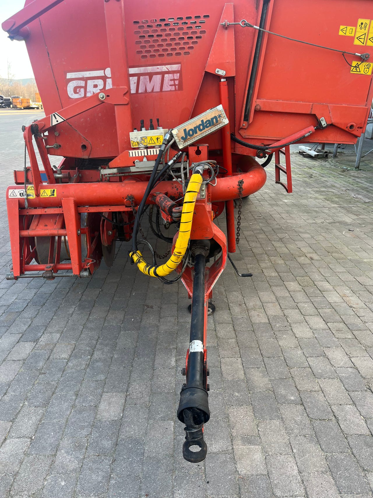 1ab7afff-4542-4783-8531-5041c54be8e2