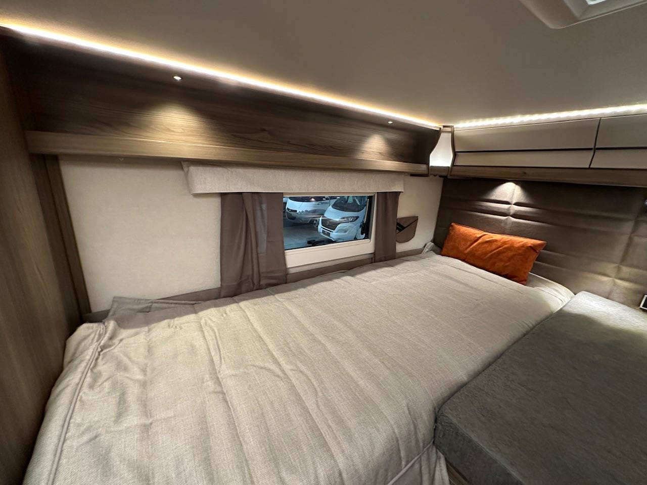 32bf1208-02d1-4fdb-b9be-ac91651986a4