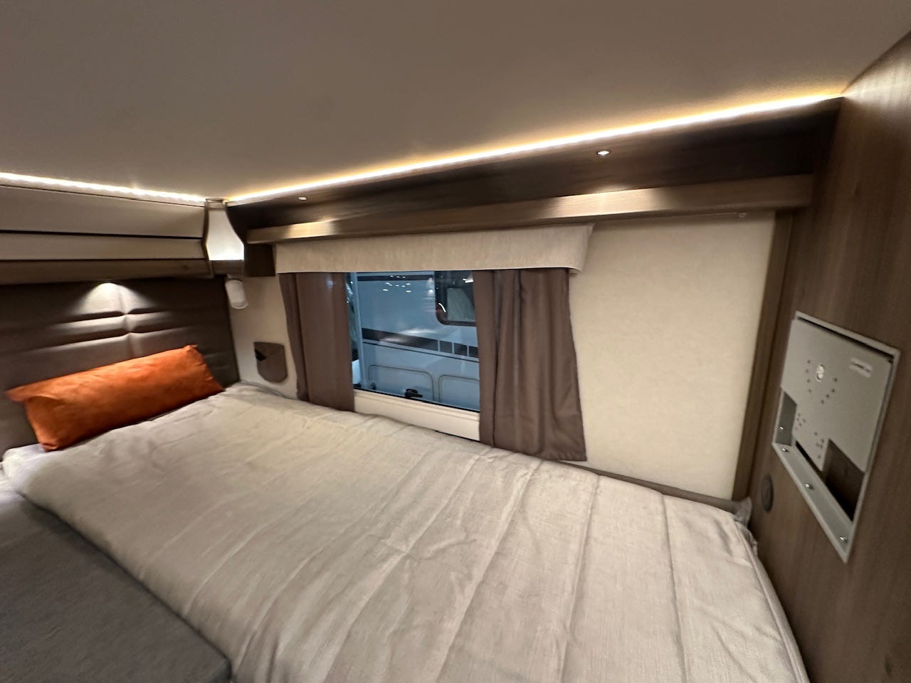 357af1f8-542c-47c4-ae77-f1668af7495a