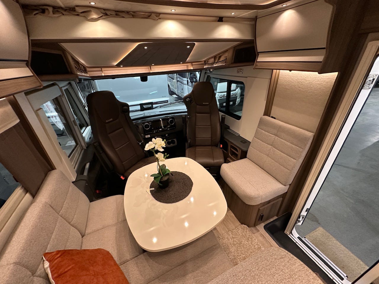 a476257b-7b5d-4f09-8ac0-f2018835dc65