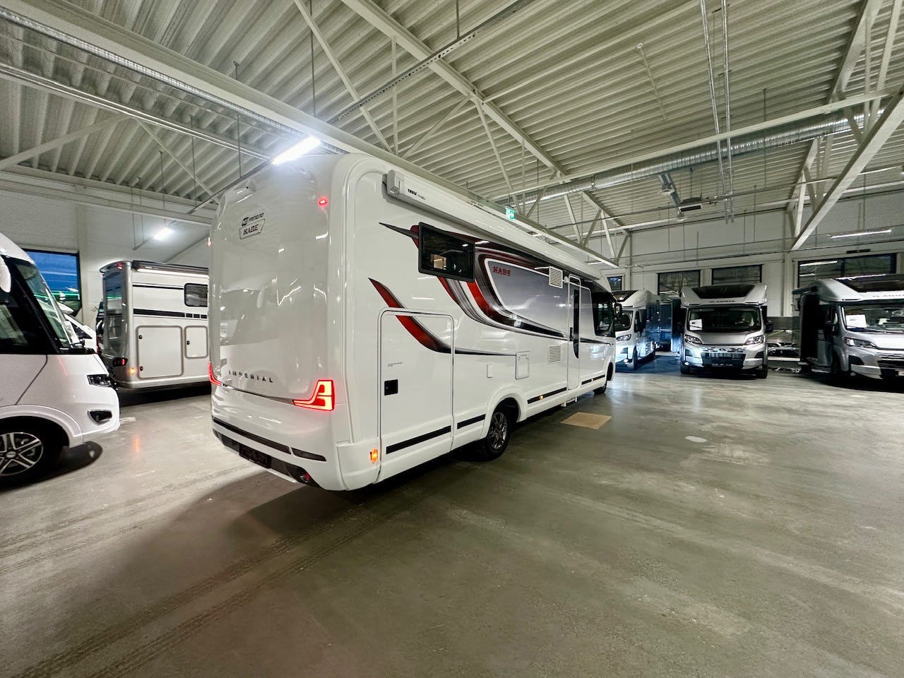 b8960159-d5f9-44f5-a05f-d89a3ec30848