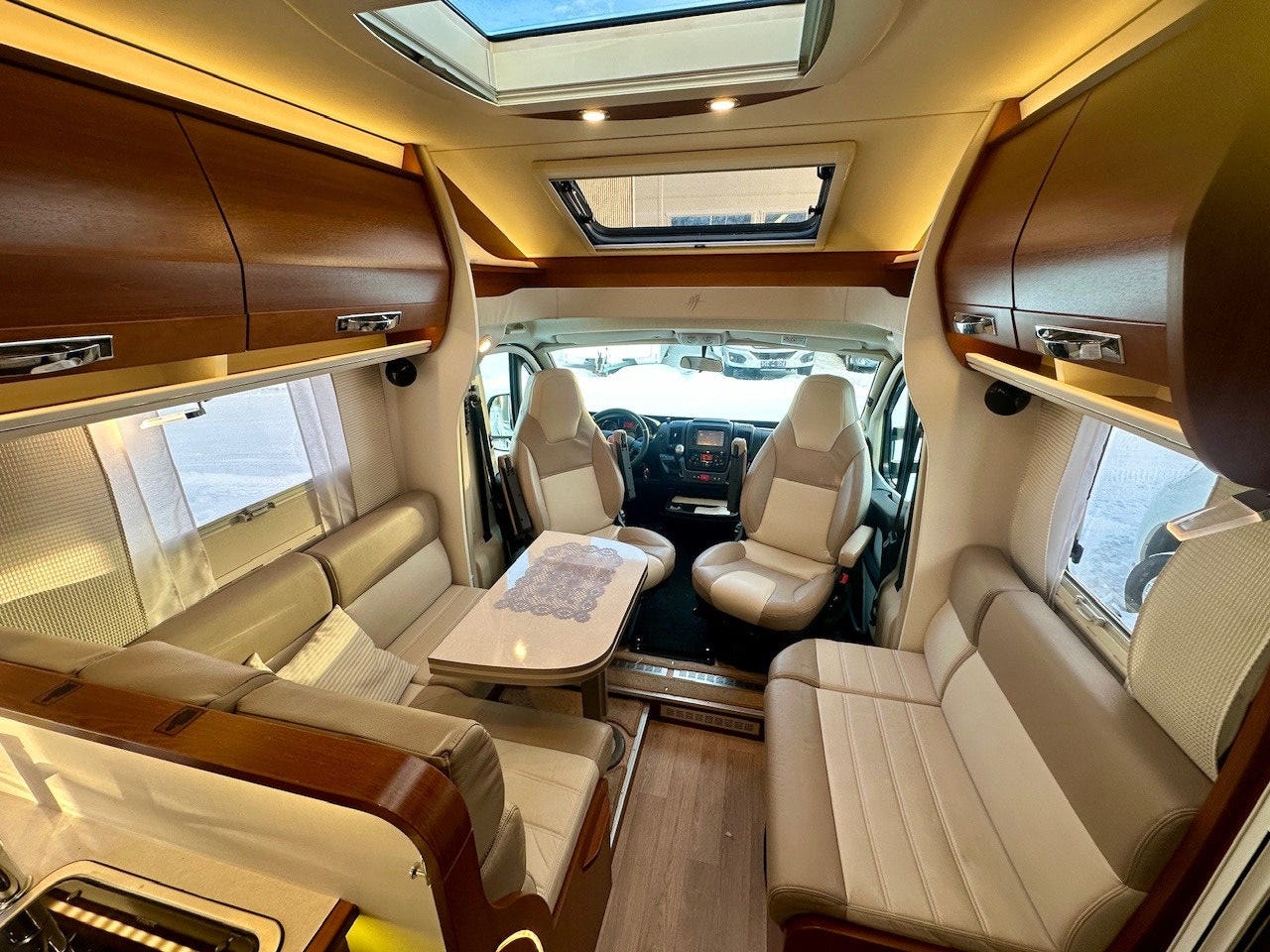 030b108b-19b2-4b0a-932c-2d60adfab635