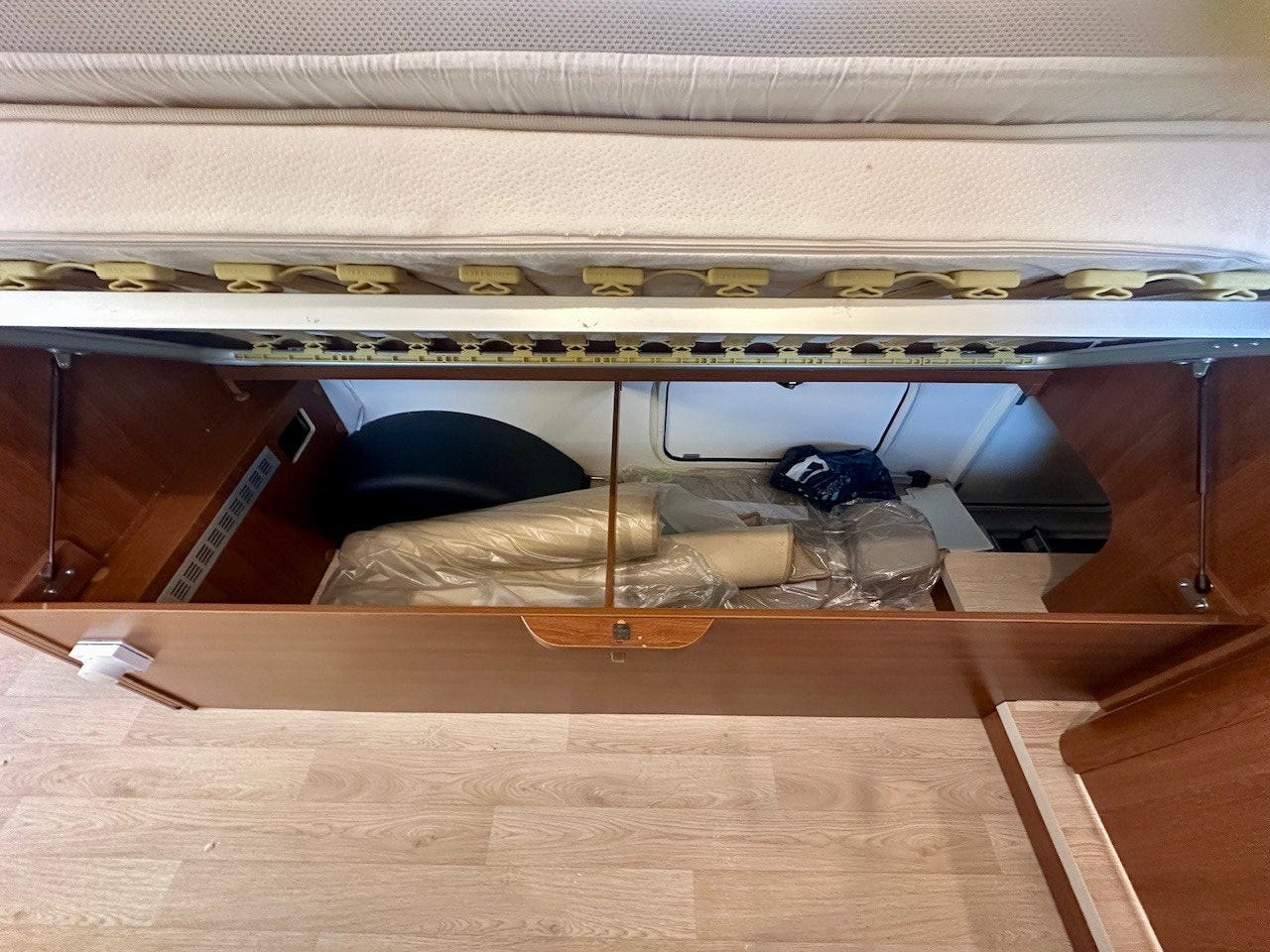 3ea4b533-2388-40d4-8260-6aaa45efbf81