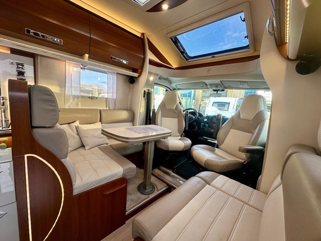 d4303009-fd66-442a-9355-fd5d4bbcd45f