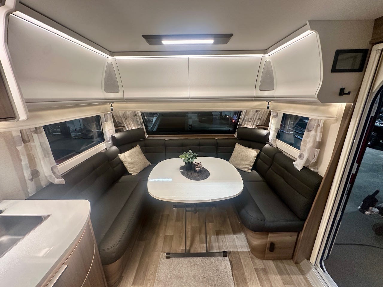 4e0ae877-91b1-4213-af32-a0c37286b44e