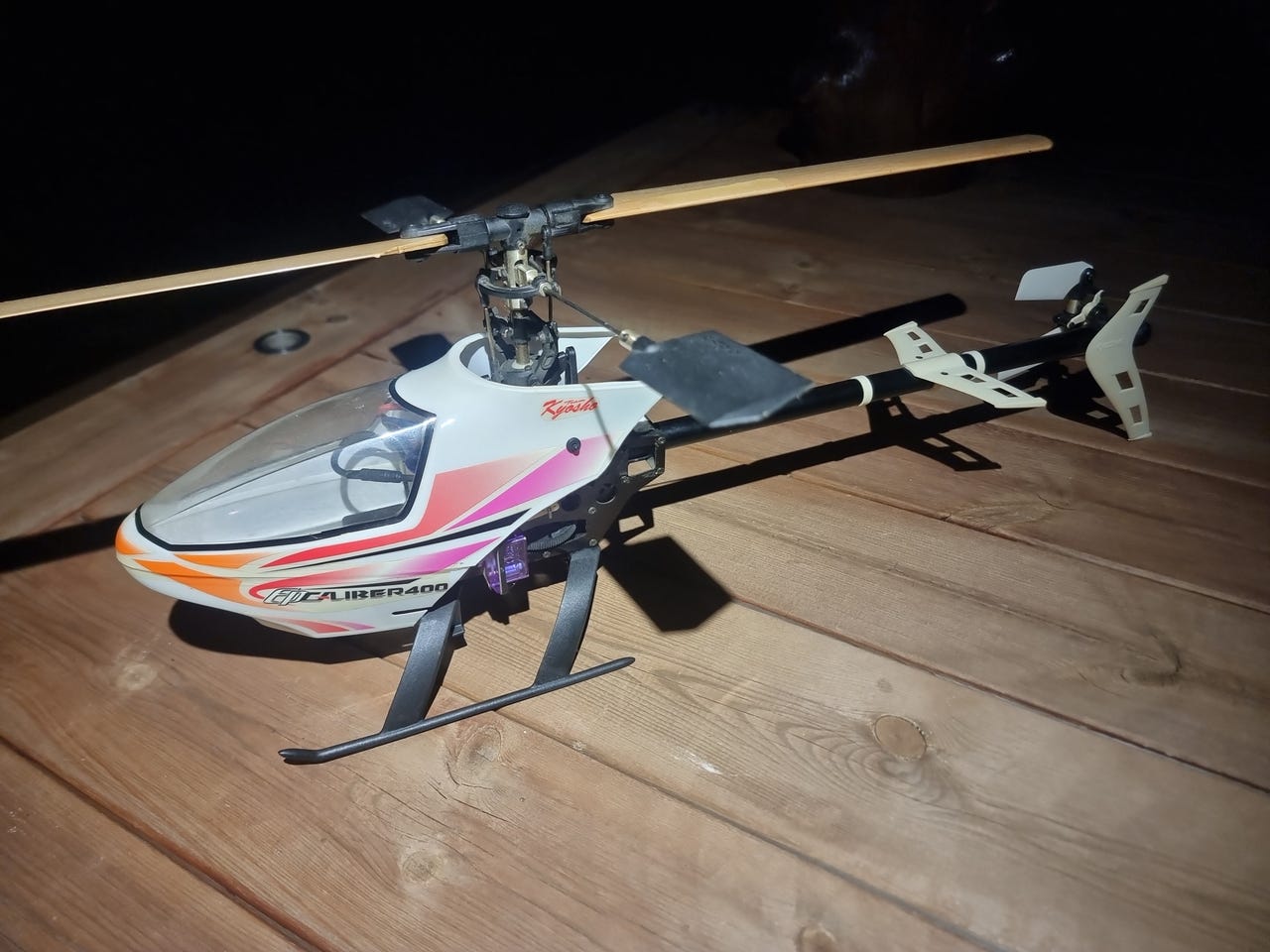 Kyosho EP Caliber 400 | FINN-torget