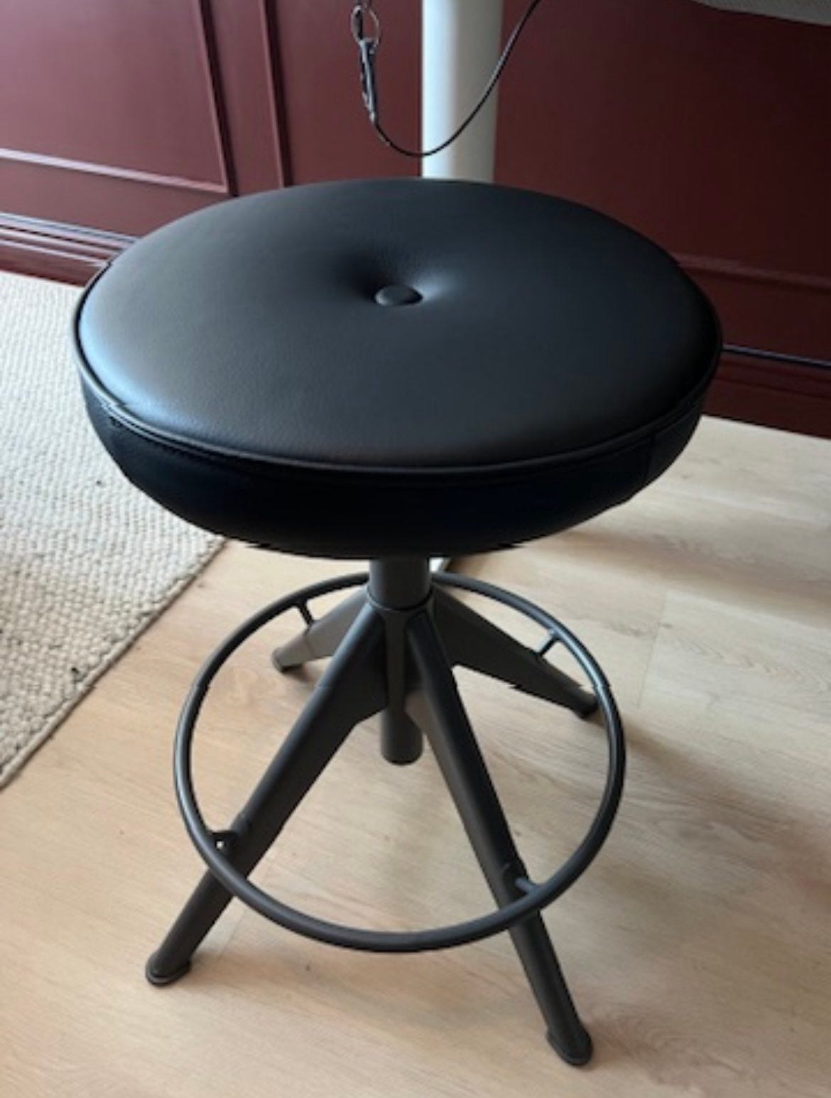 ergonomisk-kontorkrakk-til-hev-senk-skrivebord-finn-torget