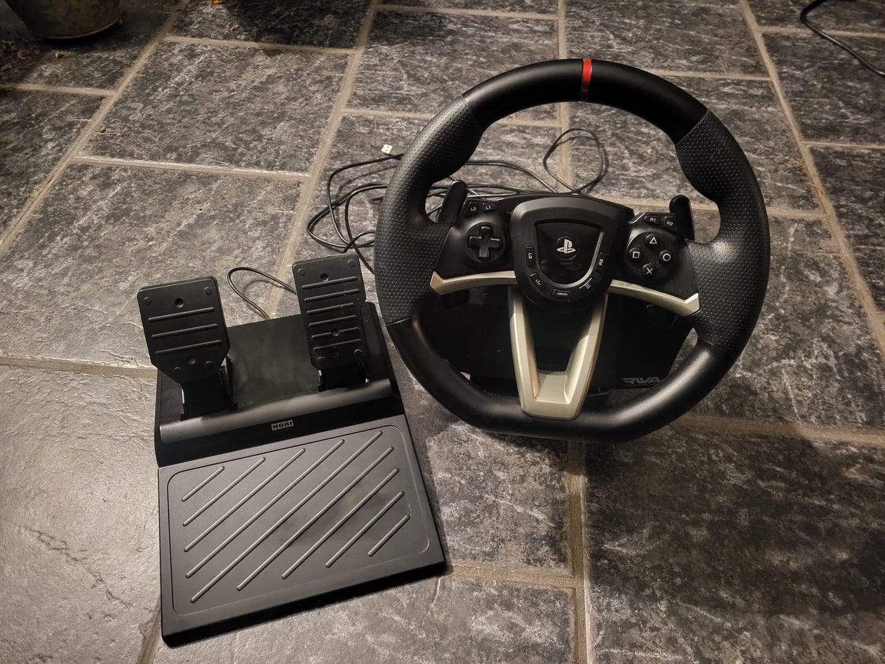 HORI racing wheel | FINN-torget
