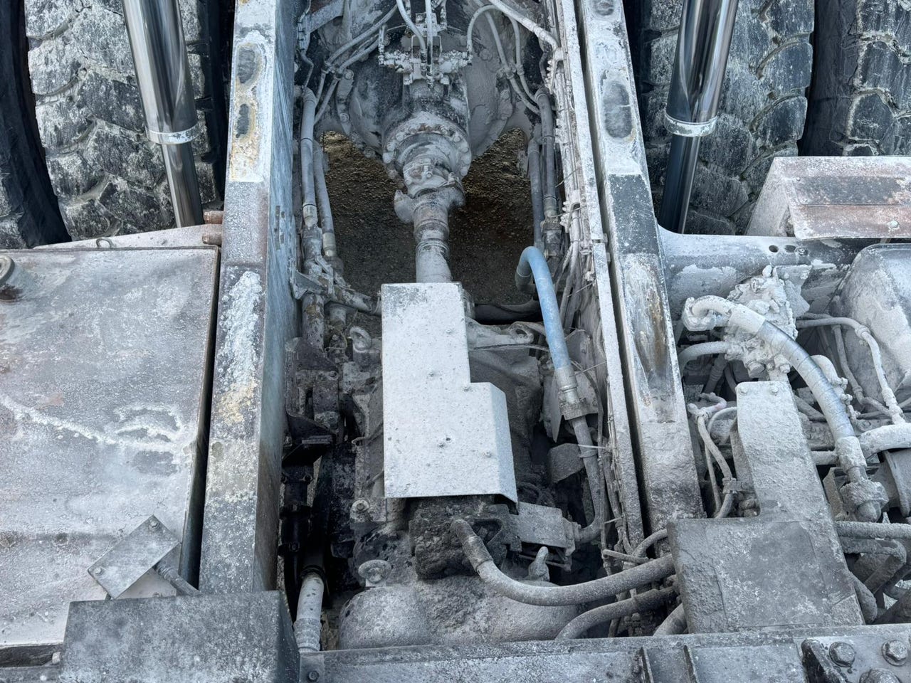Komatsu HD605-7 – bilde 49 av 60