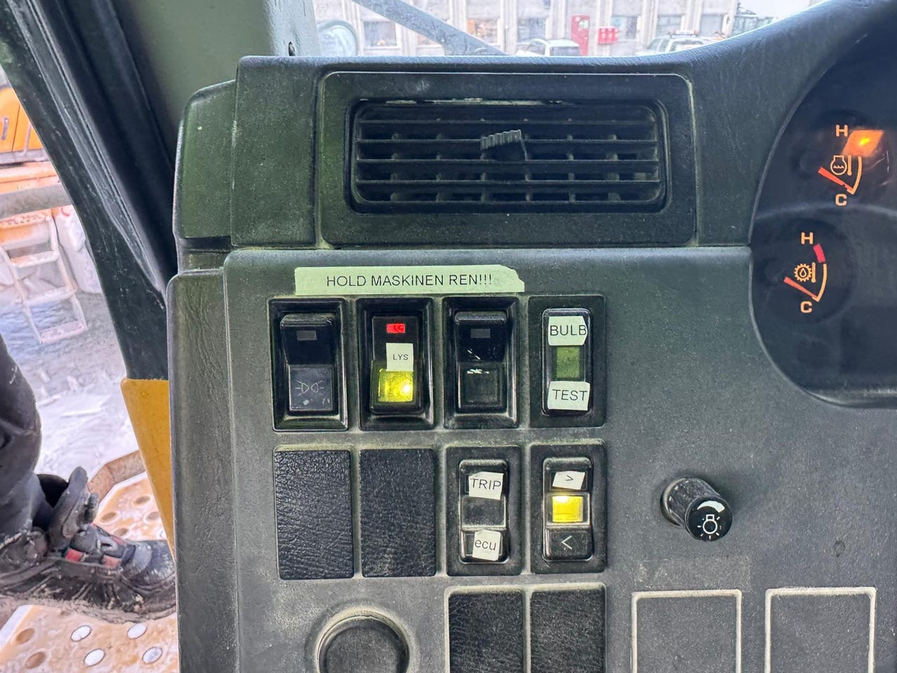 Komatsu HD605-7 – bilde 58 av 60