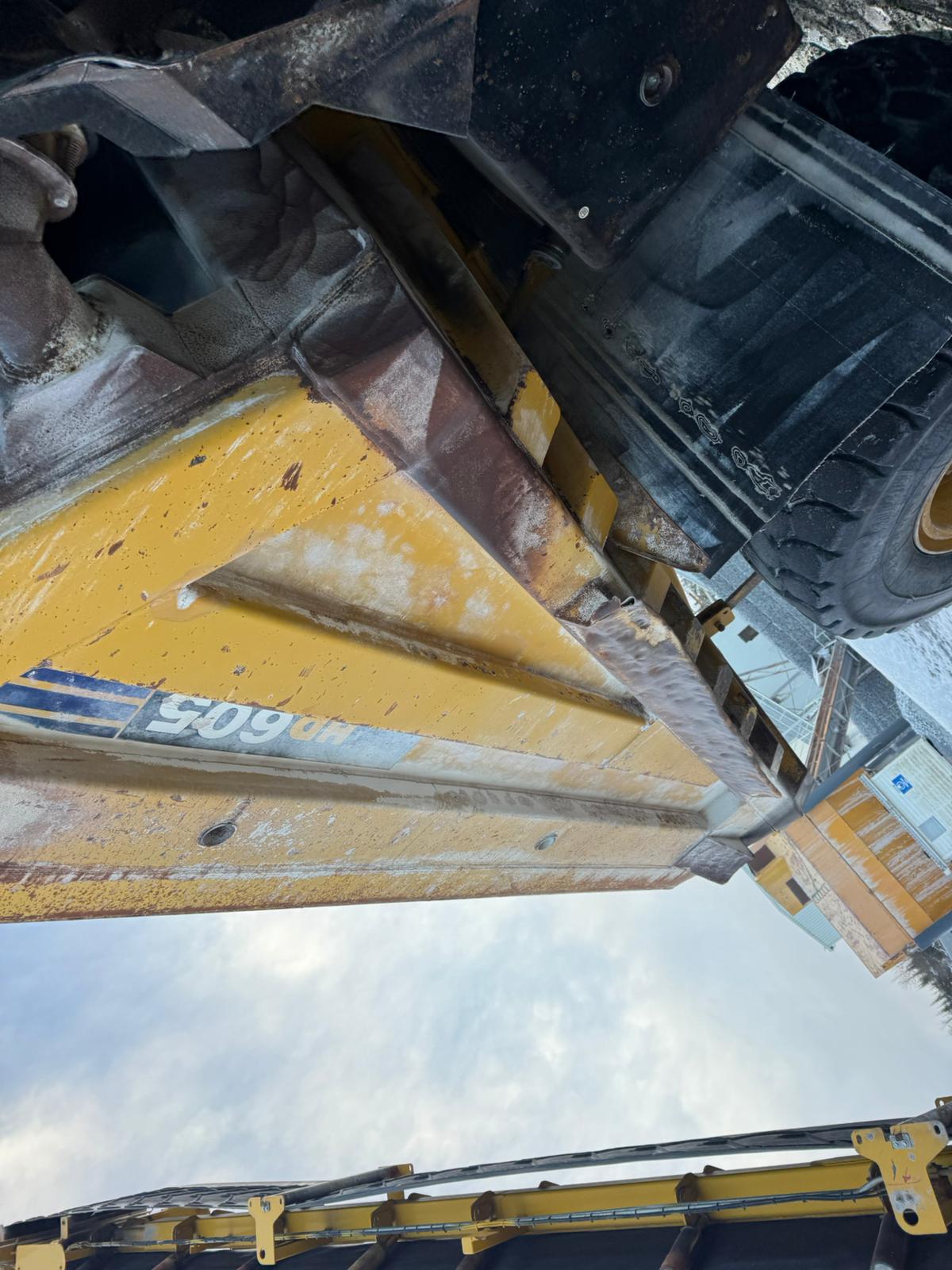 Komatsu HD605-7 – bilde 43 av 60