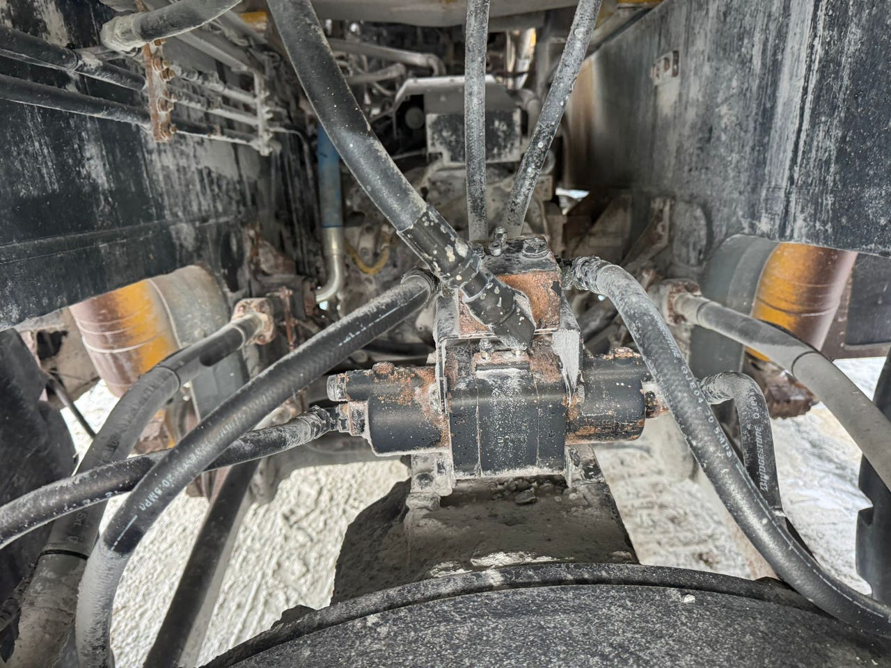 Komatsu HD605-7 – bilde 17 av 60