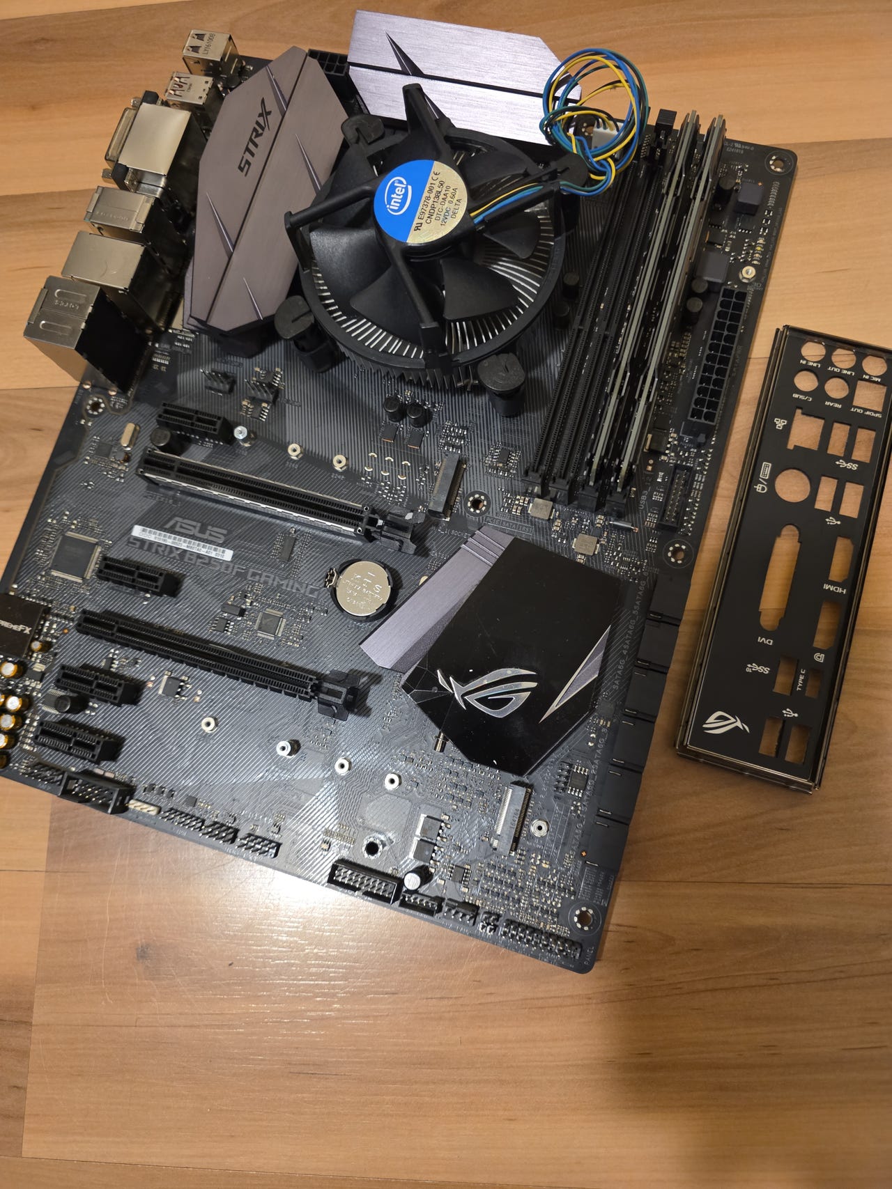ASUS B250F + i7 7700 + kjøler + 16gb minne | FINN-torget