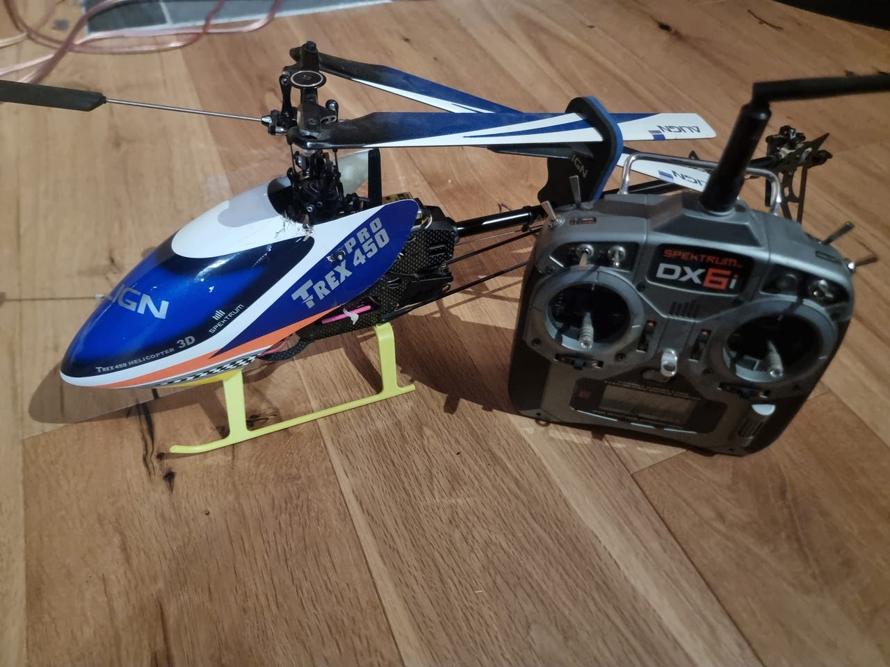 Align T-Rex 450 helikopter m/Spektrum DX6i | FINN-torget
