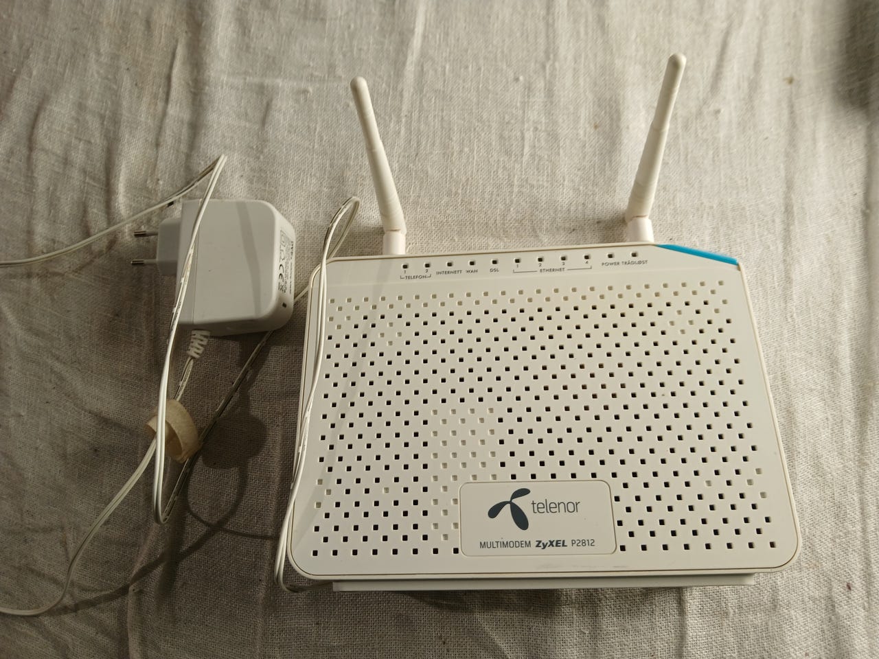 Zyxel P-2812HNU Telenor Multimodem/Ruter – VDSL2, WiFi N, VoIP | FINN ...