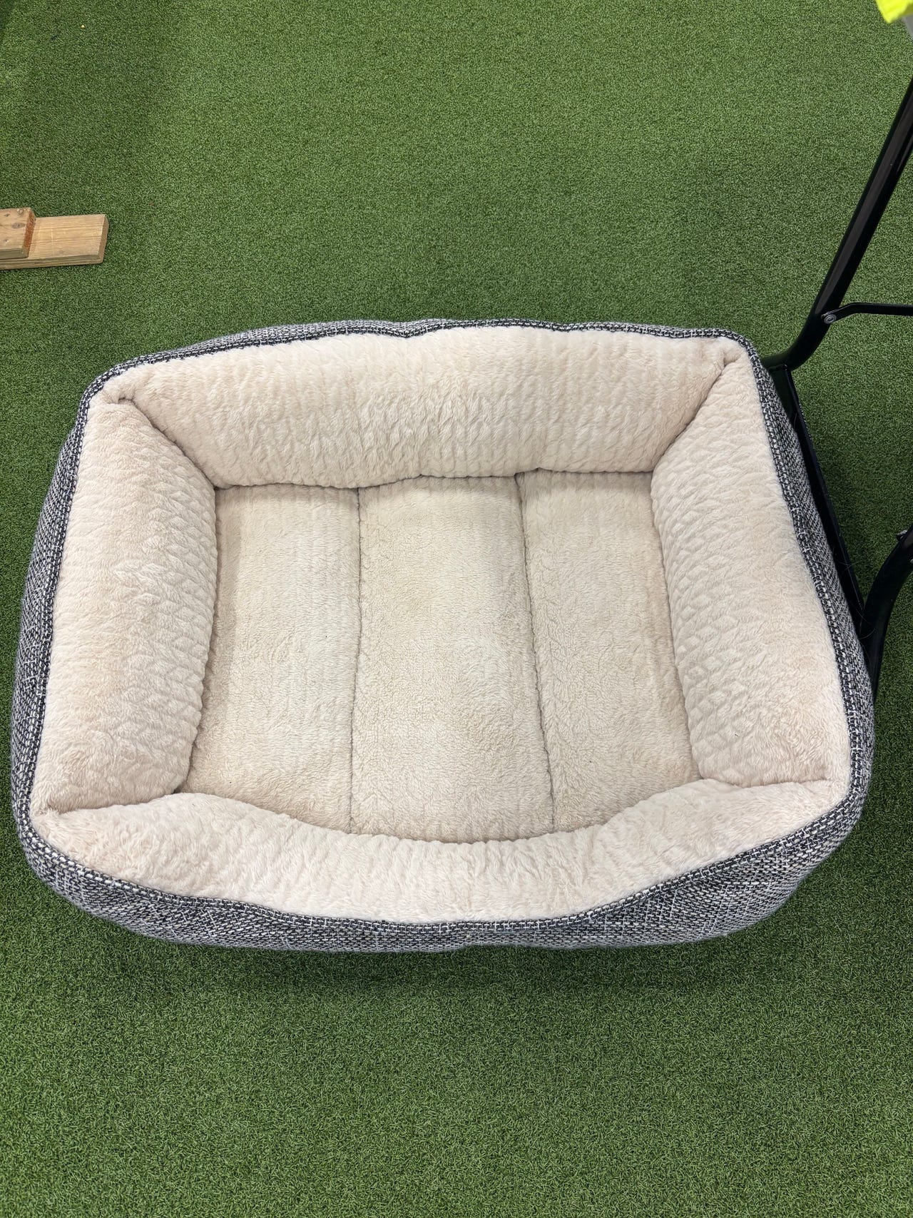 Nonstop, Rukka og Dogman | FINN-torget