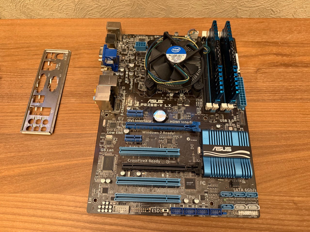 ASUS P8Z68-V PRO/intel core i7-2600k/8gb ddr3 | FINN-torget