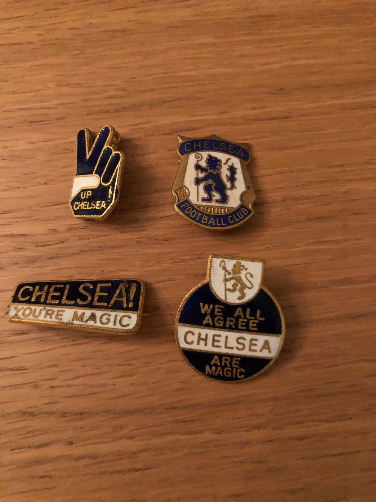 Chelsea - vintage pins fra 80-tallet | FINN-torget