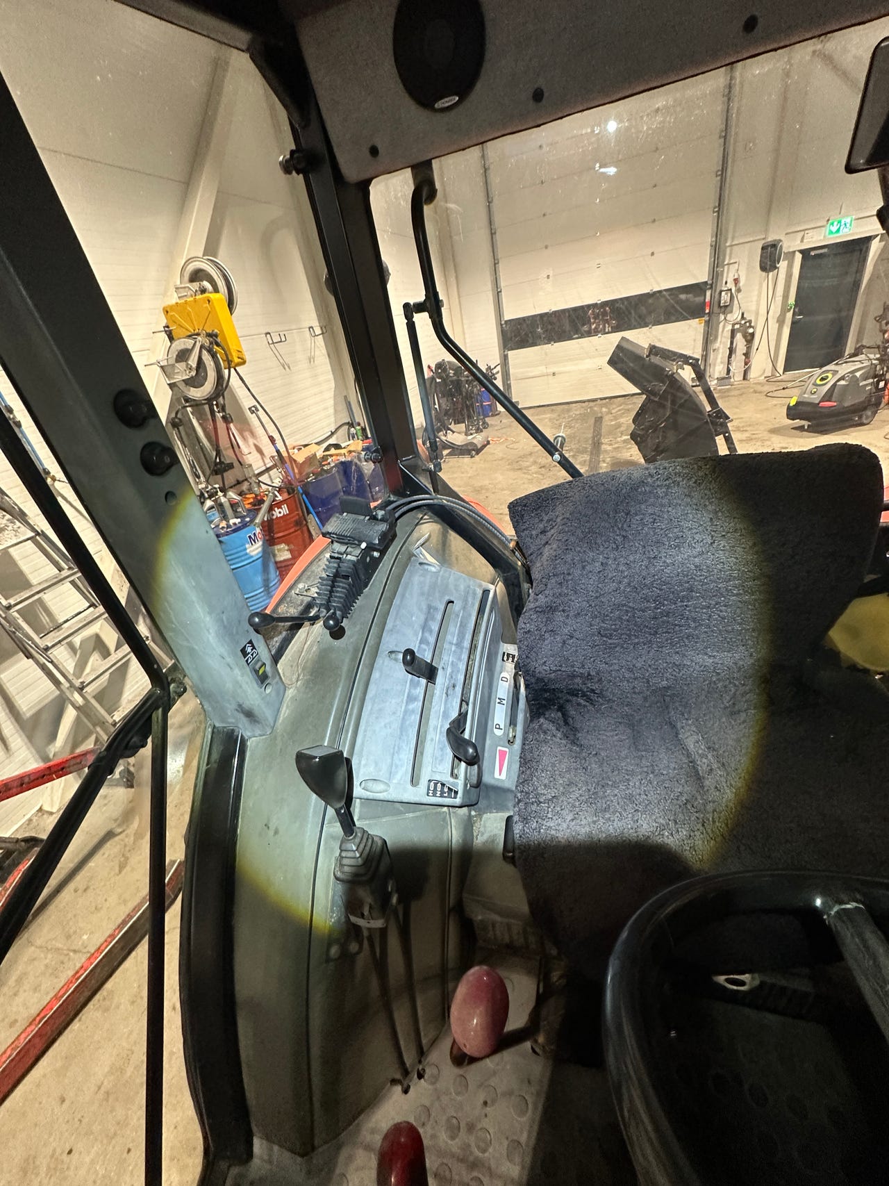 a44ec888-04c4-4a6a-8f99-db025d3a96e6