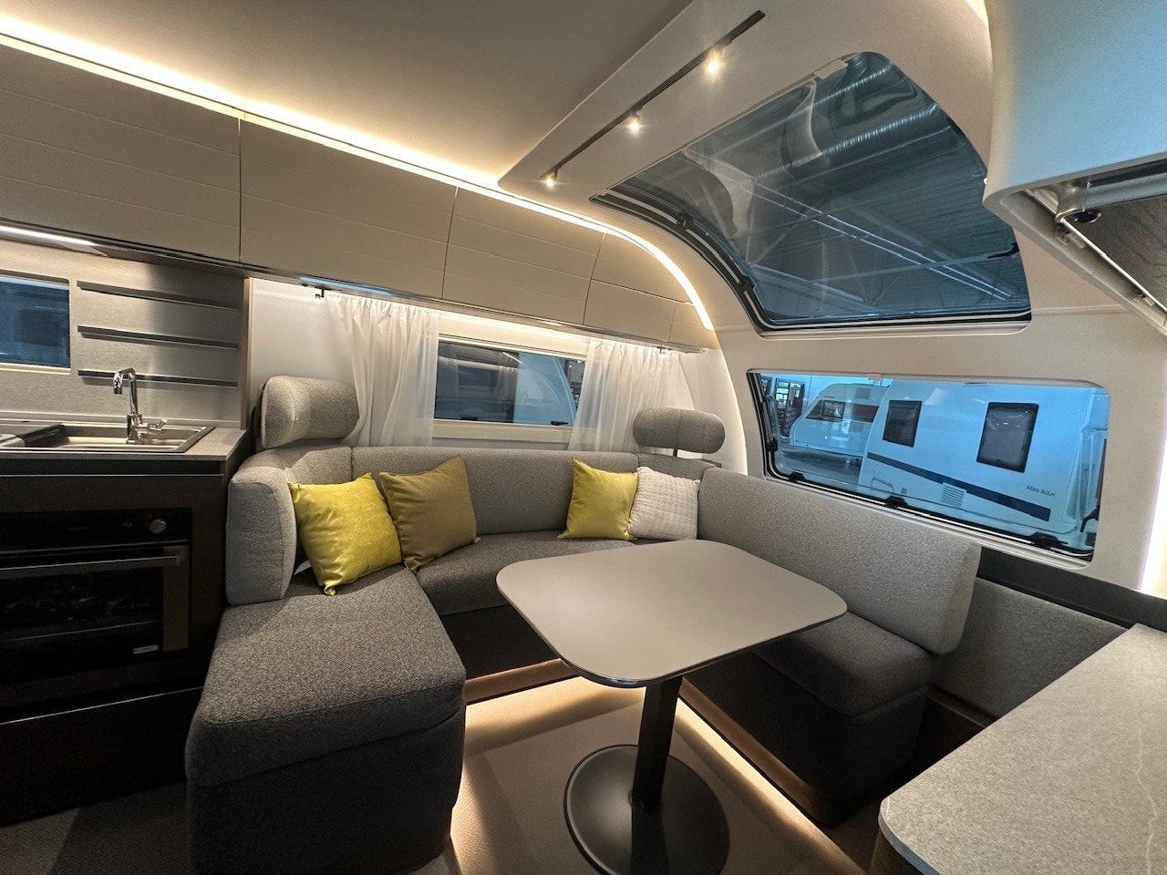 0dc3571d-db9e-4c45-8b3e-fb31c93c3cf5