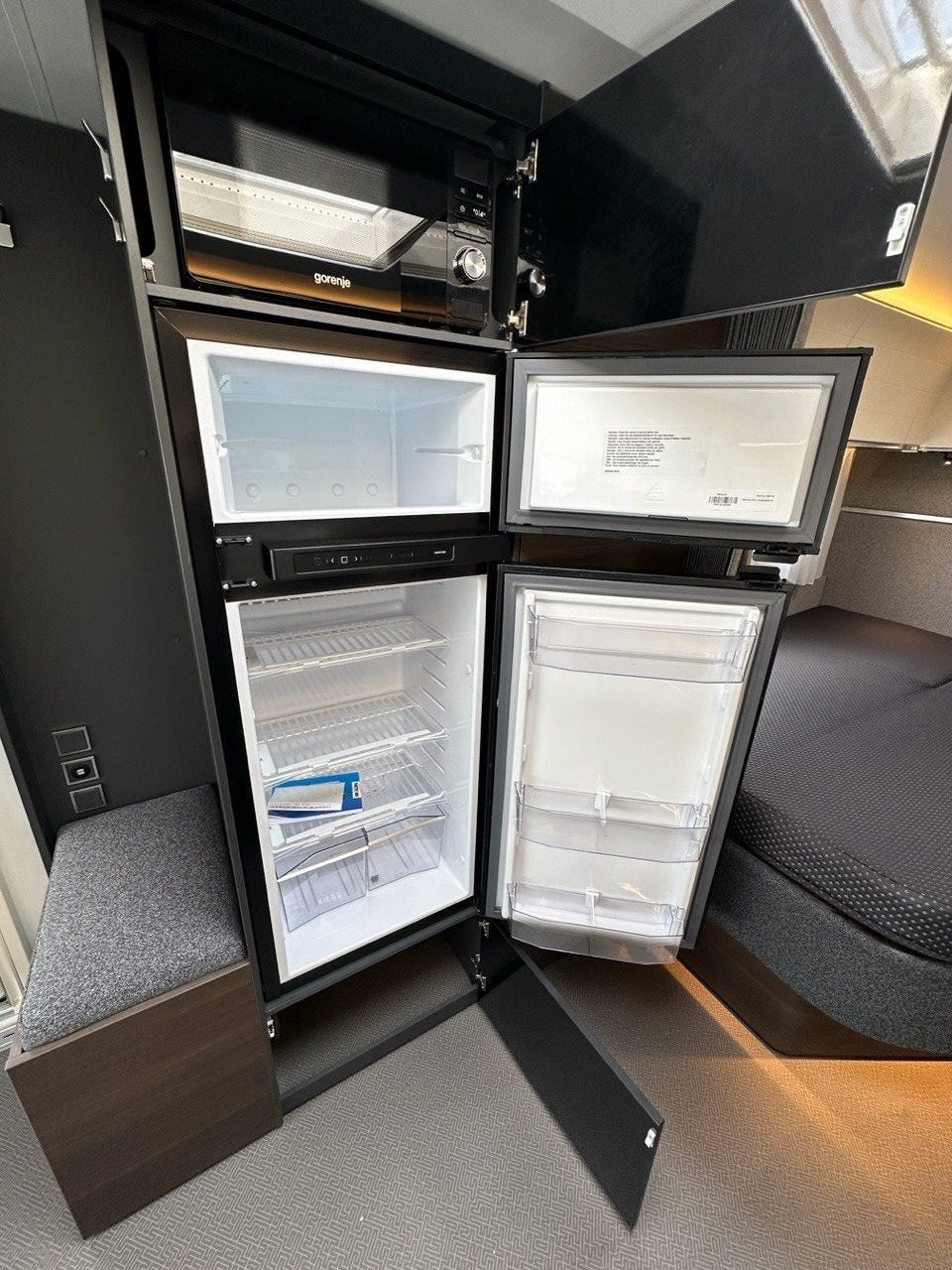 5d3a5f46-59c3-4d9c-8172-a96fc6b29da1