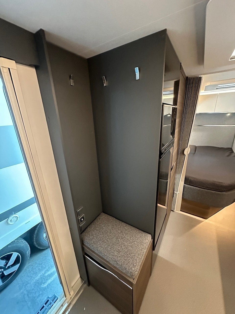 c6a00a6d-dea2-459d-9486-62a4b0315a5d