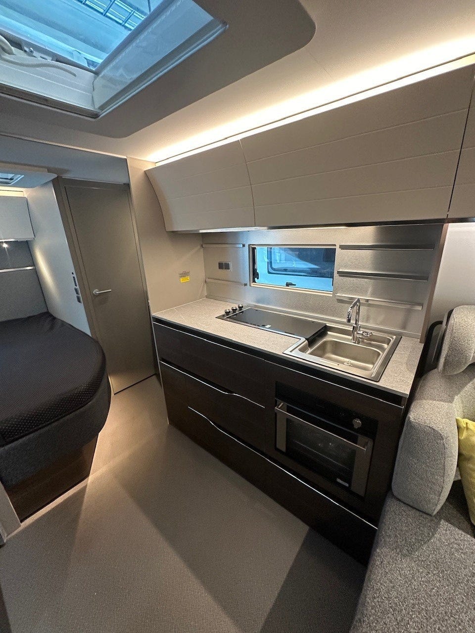 f6a7b54c-b61e-4d66-9f3f-9c4ddf45dc1e