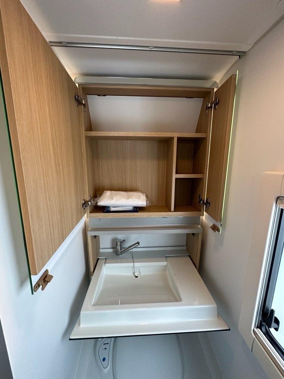 f91e9fda-19d3-432b-b9b4-a2776a084723