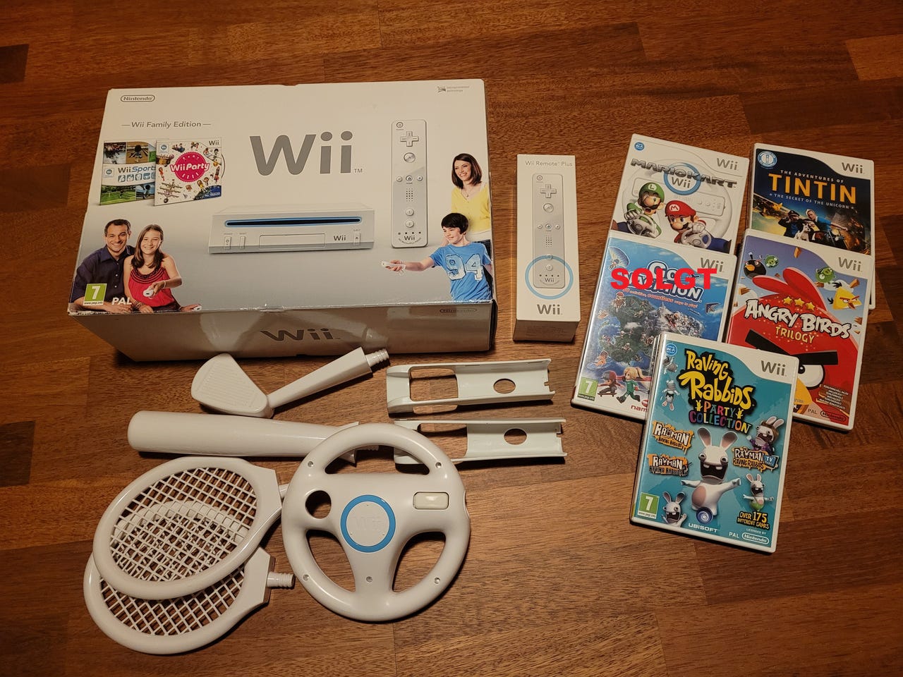 Wii Family Edition med tilbehør og spill | FINN-torget