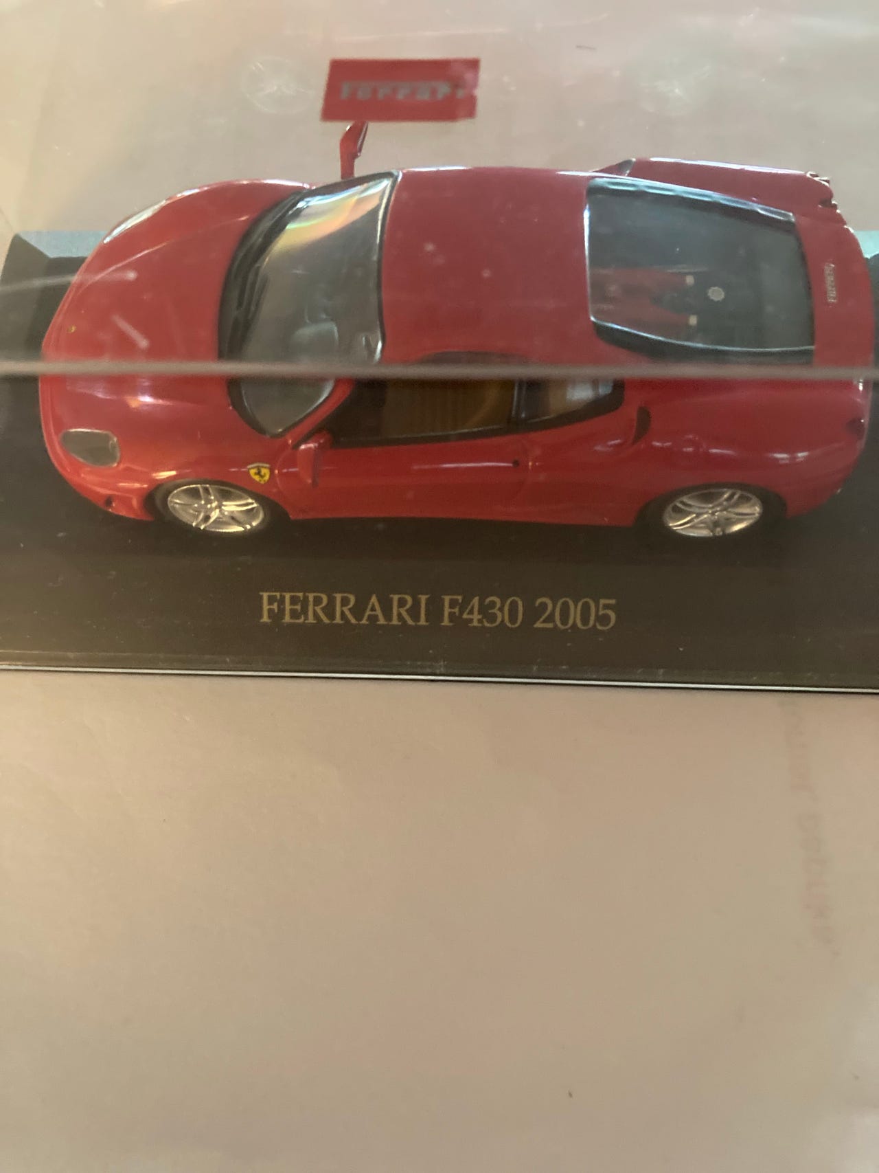 Ferrari F430 2005 modellbil rød | FINN-torget